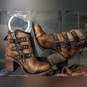 Freebird by Steven Brown Ankle Boots